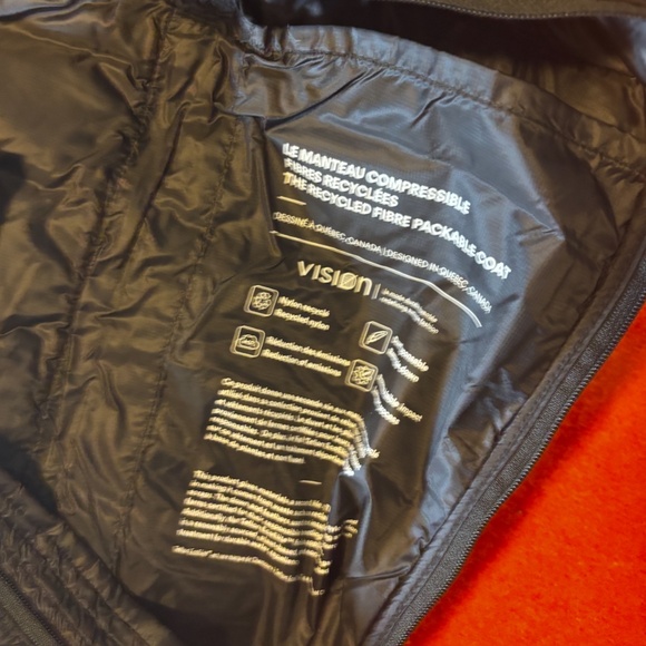 Black responsible down packable hooded puffer jacket NWT - Picture 9 of 13